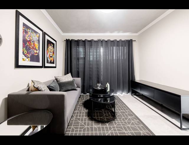 2 BEDROOM APARTMENT FOR SALE IN SINOVILLE